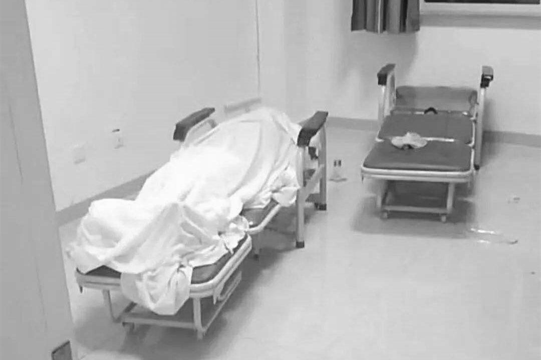 罗奇代尔发生车祸，6岁女孩被路虎揽胜撞到，在医院死亡